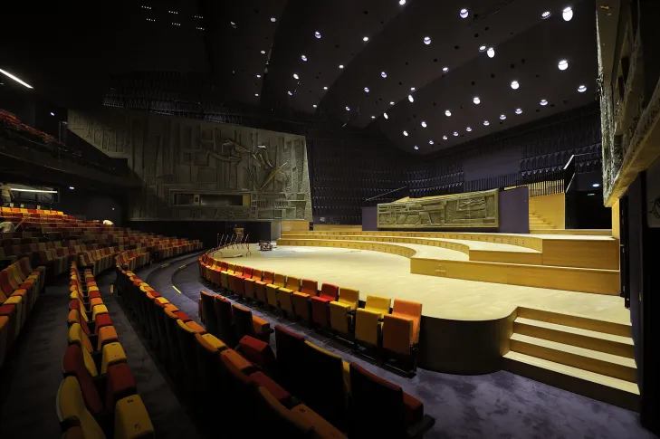 Vue du plateau du Studio 104 de Radio France depuis l'orchestre