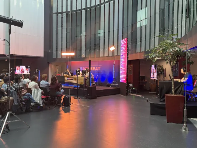 Plateau TV de Backseat à Radio France