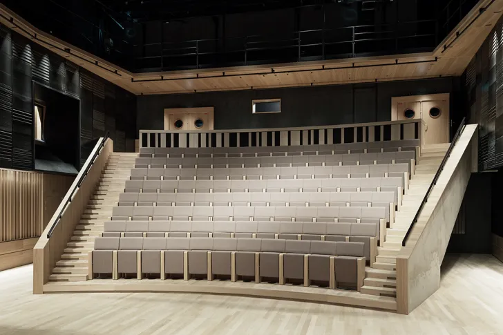 Photographie gradins du Studio 106