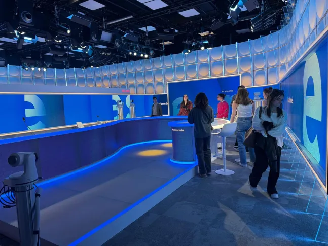 Visite du Studio TV 221 Institut Supérieur de l'Evénement