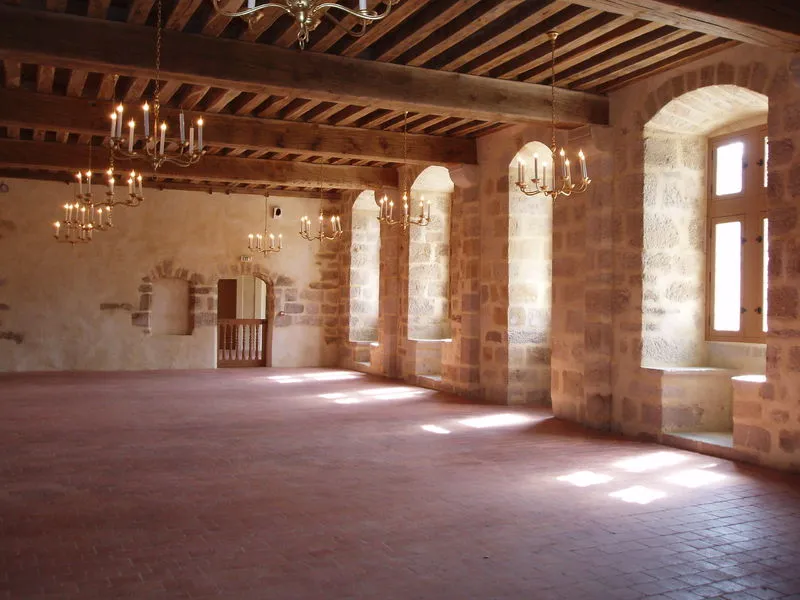 Vue de l'intérieur du Château de Blandy