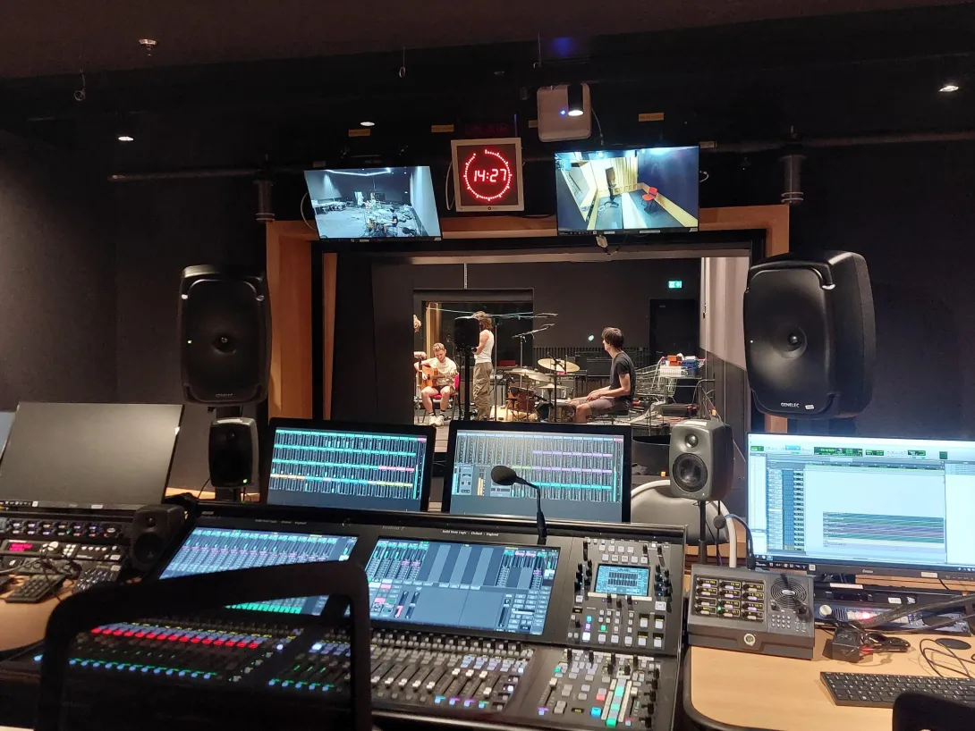 Régie du studio 119
